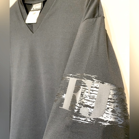 Gianfranco Ferre Long Sleeved V-Neck - Picture 4 of 5